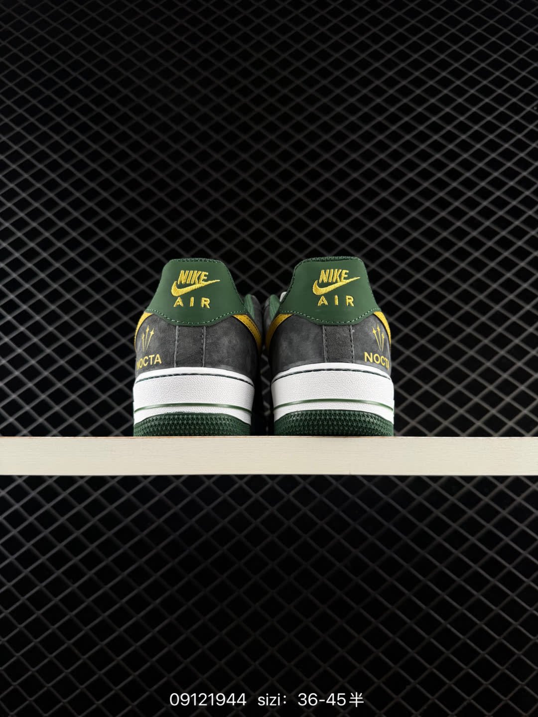 NIKE AIR FORCE 1-DV0788-010